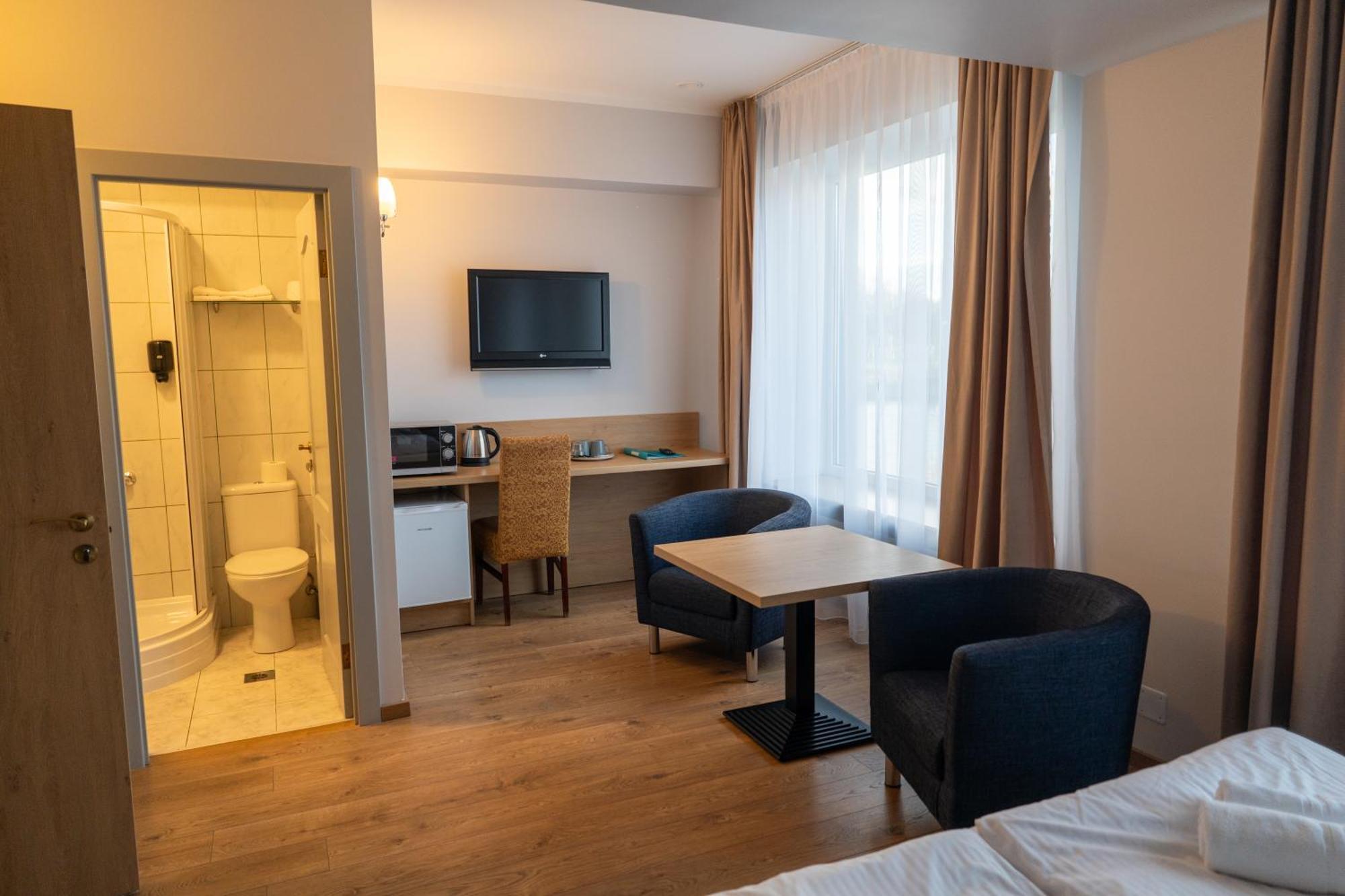 Viesbutis Banga Hotel Taurage Luaran gambar