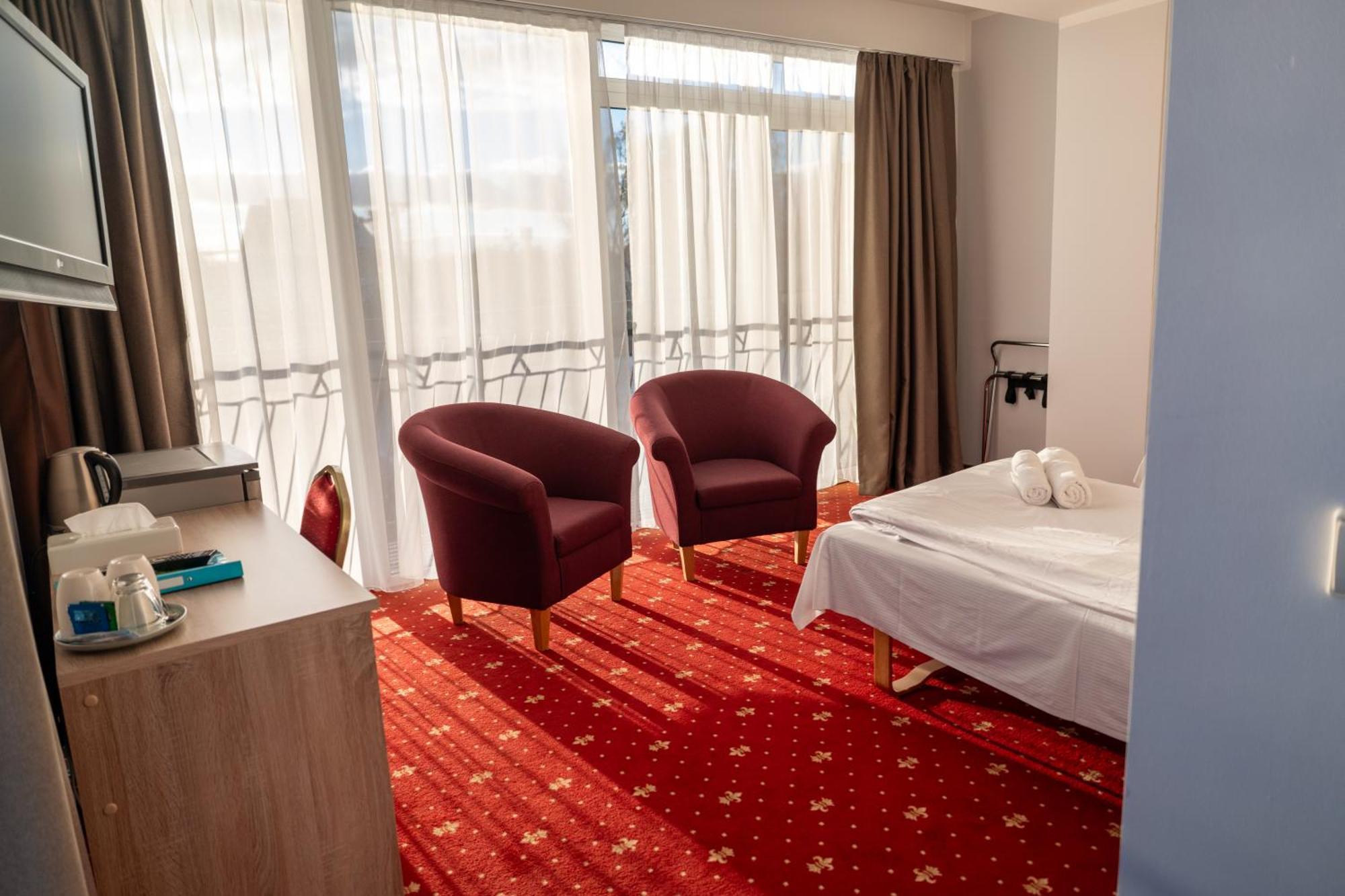 Viesbutis Banga Hotel Taurage Luaran gambar