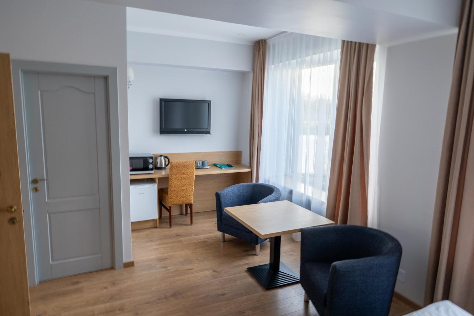Viesbutis Banga Hotel Taurage Luaran gambar